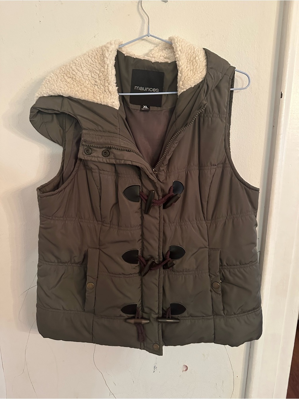 Maurices XL Hunter Green Sherpa Hood Quilted Toggle Vest